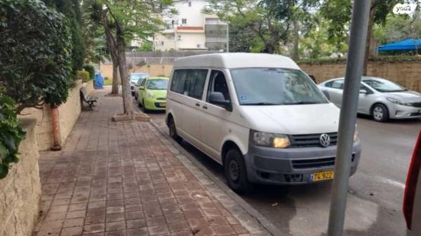 פולקסווגן טרנספורטר מסחרי/נוסעים Kombi ארוך אוט' דיזל 2 מק' 3 דל' 2.0 (140 כ"ס) דיזל 2012 למכירה בראש העין