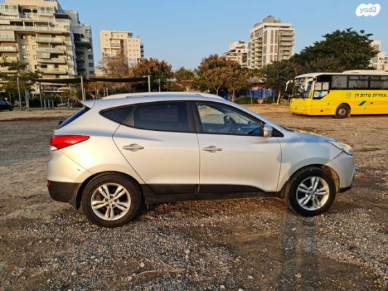 יונדאי iX35 Inspire אוט' 2.0 (163 כ''ס) בנזין 2013 למכירה בראשון לציון