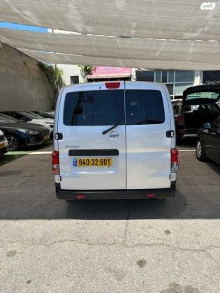 ניסאן NV200 Combi ידני דיזל 5 מק' 1.5 (90 כ''ס) דיזל 2019 למכירה בראשון לציון