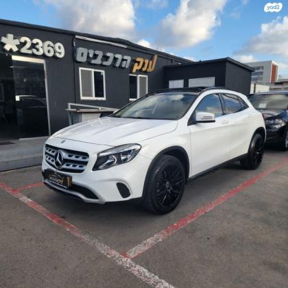 מרצדס GLA GLA200 Style FL אוט' 1.6 (156 כ"ס) בנזין 2020 למכירה בראשון לציון