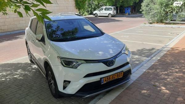 טויוטה RAV4 הייבריד Premium הייבריד אוט' 2.5 (155 כ''ס) בנזין 2018 למכירה במודיעין מכבים רעות