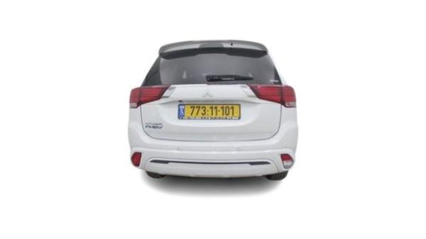 מיצובישי אאוטלנדר PHEV 4X4 S. Edition הייבריד אוט' 5 מק' 2.4 (135 כ''ס) חשמלי 2019 למכירה ב