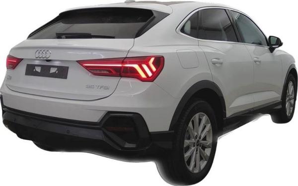 אאודי Q3 Sportback Comfort אוט' 1.5 (150 כ''ס) בנזין 2023 למכירה בתל אביב יפו