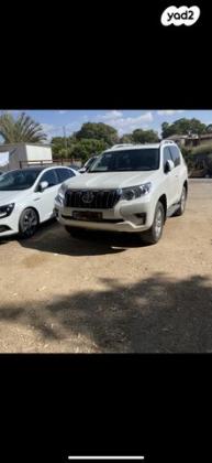 טויוטה לנד קרוזר קצר 4X4 Luxury אוט' דיזל 2.8 (177 כ"ס) דיזל 2020 למכירה בקרית גת