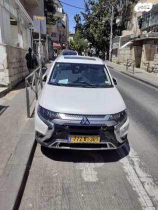 מיצובישי אאוטלנדר Premium אוט' 7 מק' 2.0 (150 כ''ס) בנזין 2019 למכירה בירושלים