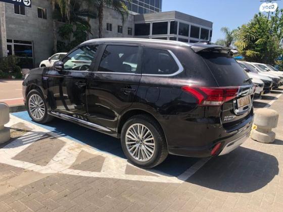 מיצובישי אאוטלנדר PHEV 4X4 Luxury הייבריד אוט' 5 מק' 2.4 (135 כ''ס) היברידי חשמל / בנזין 2020 למכירה בפתח תקווה