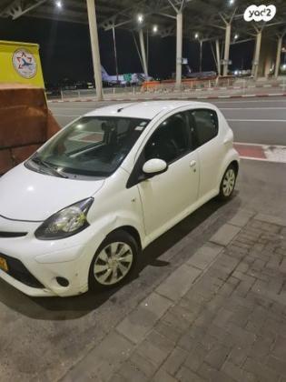 טויוטה אייגו (AYGO) Plus רובוטית 1.0 (69 כ''ס) בנזין 2013 למכירה בשוהם