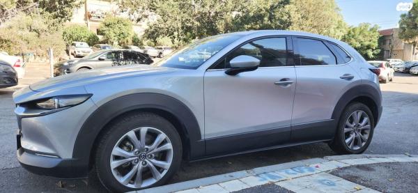 מאזדה CX-30 Executive אוט' 2.5 (195 כ''ס) בנזין 2021 למכירה בחיפה