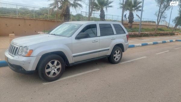 ג'יפ / Jeep גרנד צ'ירוקי 4X4 Laredo אוט' 3.7 (209 כ''ס) בנזין 2009 למכירה בנתניה