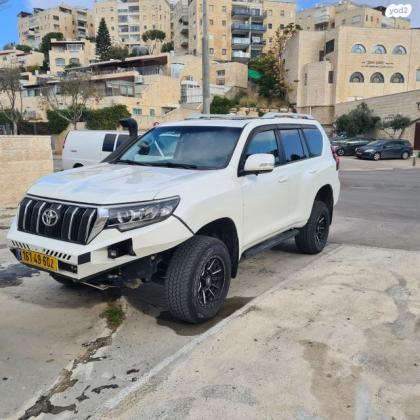 טויוטה לנד קרוזר ארוך 4X4 Luxury אוט' דיזל 7 מק' 2.8 (177 כ"ס) דיזל 2020 למכירה בירושלים