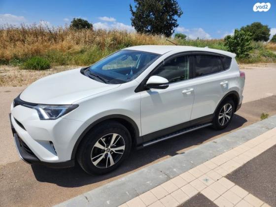 טויוטה RAV4 ארוך 4X4 Premium MC אוט' 2.0 (152 כ''ס) בנזין 2017 למכירה ברמת ישי