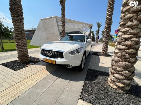 אינפיניטי QX70 / FX37 4X4 GT Premium אוט' 3.7 (320 כ"ס) בנזין 2018 למכירה בראשון לציון