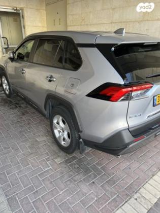 טויוטה RAV4 הייבריד E-xperience הייבריד 5 דל' אוט' 2.5 (178 כ''ס) בנזין 2021 למכירה בבאר יעקב