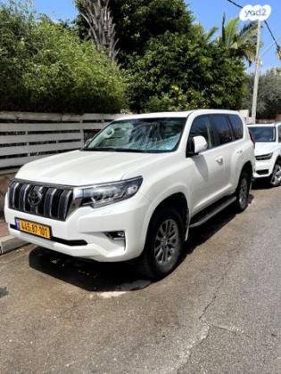 טויוטה לנד קרוזר ארוך 4X4 Limited אוט' דיזל 7 מק' 2.8 (177 כ"ס) דיזל 2018 למכירה ברעננה