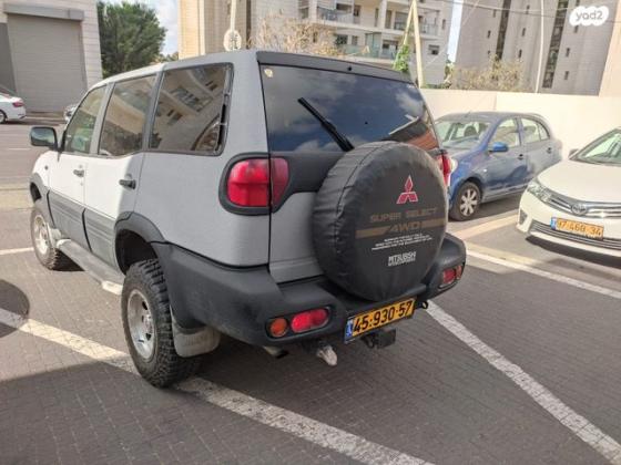 ניסאן טראנו ארוך 4X4 SE אוט' דיזל 3.0 (154 כ''ס) דיזל 2005 למכירה בראשון לציון