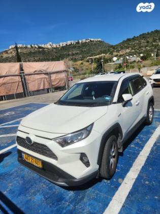 טויוטה RAV4 הייבריד E-xperience הייבריד 5 דל' אוט' 2.5 (178 כ''ס) בנזין 2019 למכירה בחיפה