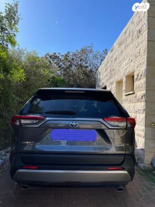 טויוטה RAV4 הייבריד E-xperience הייבריד 5 דל' אוט' 2.5 (178 כ''ס) בנזין 2022 למכירה בהרצליה