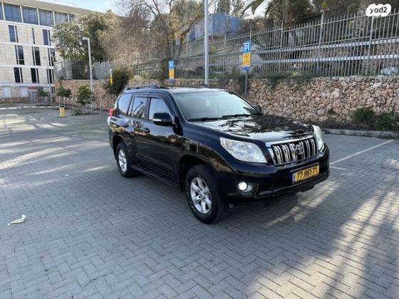 טויוטה לנד קרוזר ארוך 4X4 Luxury אוט' דיזל 7 מק' 3.0 (173 כ''ס) דיזל 2010 למכירה בירושלים