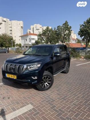 טויוטה לנד קרוזר ארוך 4X4 Limited אוט' דיזל 7 מק' 2.8 (177 כ"ס) דיזל 2019 למכירה ברחובות