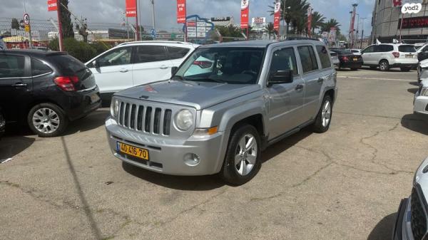 ג'יפ / Jeep פטריוט 4X4 Sport אוט' 2.4 (170 כ''ס) בנזין 2009 למכירה בחיפה