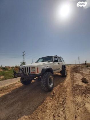 ג'יפ / Jeep צ'ירוקי 4X4 Sport אוט' 4.0 (176 כ''ס) בנזין 1999 למכירה בחולון