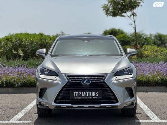 לקסוס NX NX300H Luxury הייבריד אוט' 2.5 (155 כ''ס) בנזין 2018 למכירה בראשון לציון