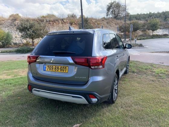 מיצובישי אאוטלנדר Instyle אוט' 7 מק' 2.0 (150 כ"ס) בנזין 2019 למכירה בקרית אתא