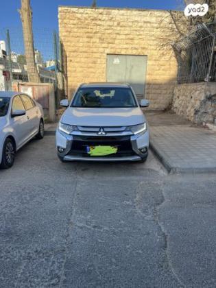 מיצובישי אאוטלנדר Premium אוט' 7 מק' 2.0 (150 כ''ס) בנזין 2016 למכירה בירושלים