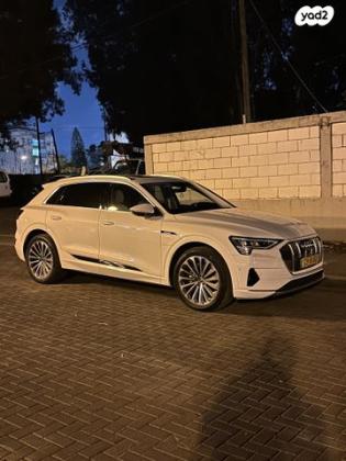 אאודי E-tron 4X4 Advanced Luxury אוט' חשמלי (408 כ''ס) חשמלי 2022 למכירה בהוד השרון