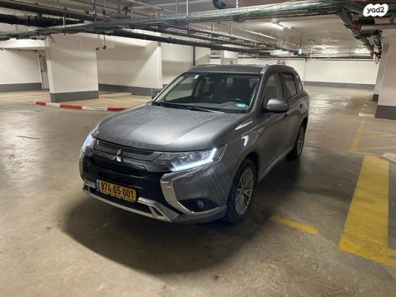 מיצובישי אאוטלנדר PHEV 4X4 Supreme הייבריד אוט' 5 מק' 2.4 (135 כ''ס) היברידי חשמל / בנזין 2020 למכירה באור יהודה