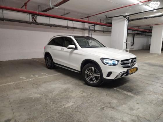 מרצדס GLC 4X4 GLC300E Prem Plu הייבריד אוט' 2.0 (211 כ''ס) היברידי חשמל / בנזין 2021 למכירה בנתניה