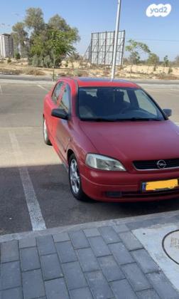 אופל אסטרה GSI הצ'בק ידני 2.2 (147 כ"ס) בנזין 2001 למכירה בברוש