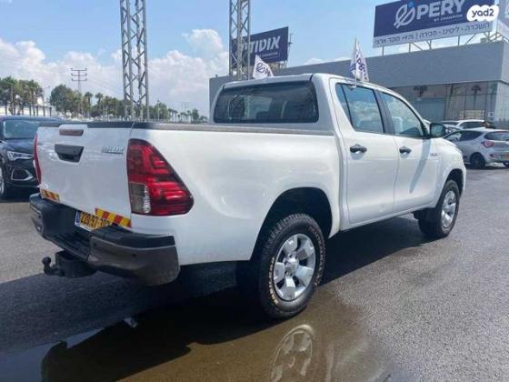 טויוטה היילקס 4X4 4X4 Active דאבל קבינה אוט' דיזל 2.4 (150 כ"ס) דיזל 2022 למכירה בחיפה