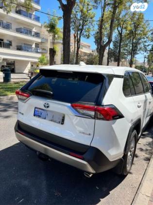 טויוטה RAV4 הייבריד E-xperience הייבריד 5 דל' אוט' 2.5 (178 כ''ס) בנזין 2022 למכירה בחיפה