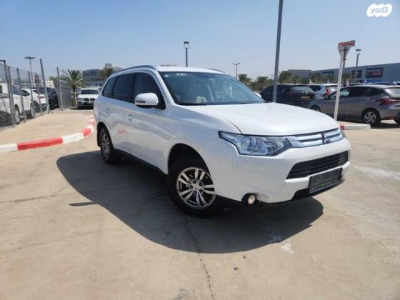 מיצובישי אאוטלנדר Instyle SR אוט' 7 מק' 2.0 (150 כ''ס) בנזין 2015 למכירה בנתניה