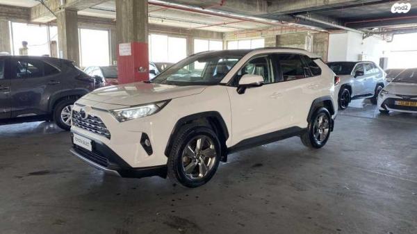 טויוטה RAV4 ארוך Extreme אוט' 2.0 (175 כ''ס) בנזין 2020 למכירה בבני ברק