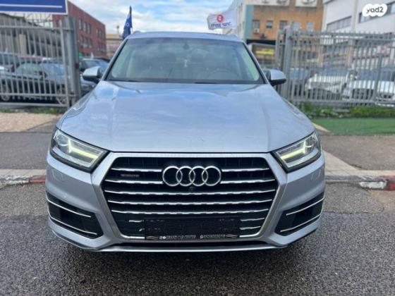 אאודי Q7 4X4 Sport Luxury אוט' דיזל 7 מק' 3.0 (272 כ''ס) דיזל 2017 למכירה בחיפה