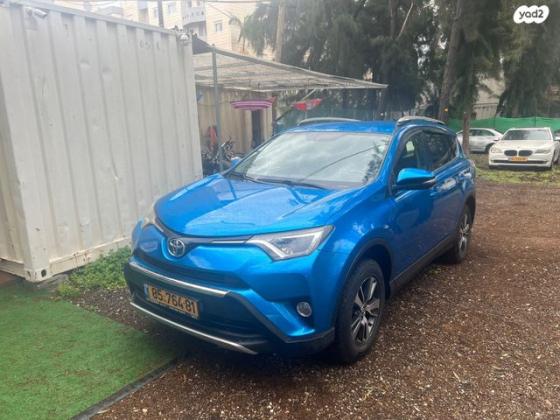 טויוטה RAV4 ארוך 4X4 GLI MC אוט' 2.0 (152 כ"ס) בנזין 2016 למכירה בהוד השרון