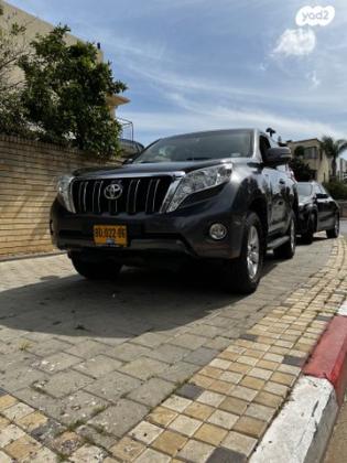 טויוטה לנד קרוזר קצר 4X4 Luxury אוט' דיזל 2.8 (177 כ"ס) דיזל 2017 למכירה בפתח תקווה