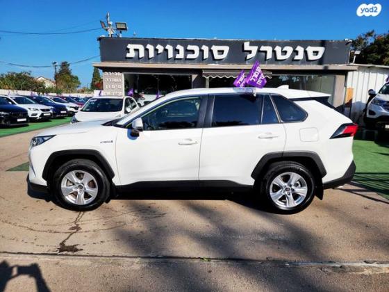 טויוטה RAV4 הייבריד E-xperience הייבריד 5 דל' אוט' 2.5 (178 כ''ס) בנזין 2023 למכירה בכפר יונה