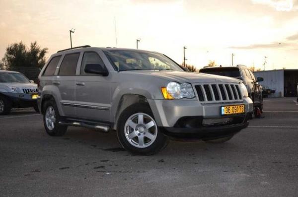 ג'יפ / Jeep גרנד צ'ירוקי 4X4 Laredo אוט' 3.7 (209 כ''ס) בנזין 2010 למכירה בעפולה