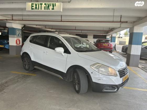 סוזוקי SX4 קרוסאובר GLX אוט' 1.6 (118 כ''ס) בנזין 2015 למכירה בכפר סבא