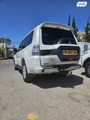 מיצובישי פג'רו ארוך 4X4 Desert אוט' דיזל 7 מק' 3.2 (200 כ"ס) דיזל 2015 למכירה בירושלים