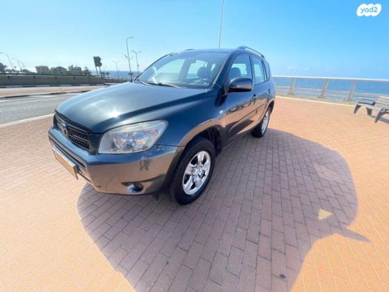 טויוטה RAV4 ארוך 4X4 GLI אוט' 2.0 (152 כ''ס) בנזין 2008 למכירה בחיפה