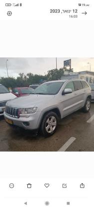 ג'יפ / Jeep גרנד צ'ירוקי 4X4 Laredo אוט' 3.6 (282 כ''ס) בנזין 2012 למכירה בכפר סבא