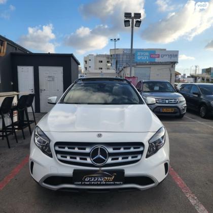 מרצדס GLA GLA200 Style FL אוט' 1.6 (156 כ"ס) בנזין 2020 למכירה בראשון לציון