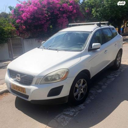 וולוו XC60 4X4 D5 סטיישן אוט' דיזל 2.4 (205 כ''ס) דיזל 2010 למכירה במכמורת