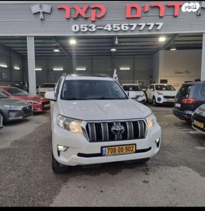 טויוטה לנד קרוזר קצר 4X4 Luxury SWB אוט' 3 דלתות דיזל 2.8 (204 כ''ס) דיזל 2021 למכירה בכפר קאסם