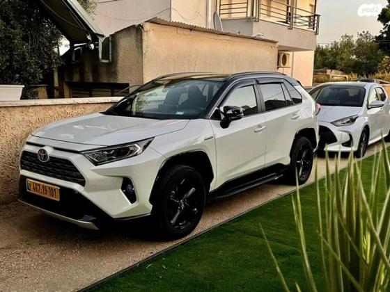 טויוטה RAV4 הייבריד E-motion Sky הייבריד אוט' 2.5 (178 כ''ס) בנזין 2019 למכירה בחדרה