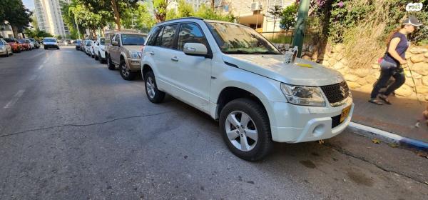 סוזוקי גרנד ויטרה 4X4 JLX-E אוט' 5 דל' 2.4 (165 כ''ס) בנזין 2012 למכירה בתל אביב יפו